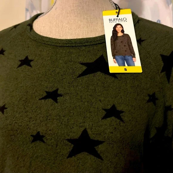 NWT S BUFFALO sweater by David Bitton in army green with black stars 3/4 sleeves - Picture 2 of 4